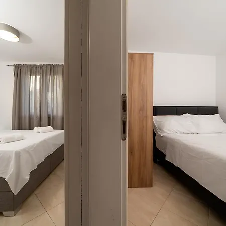 Levante Apartments, Quiet Location And Close To Beach, Only 300 M From Sea Sumartin