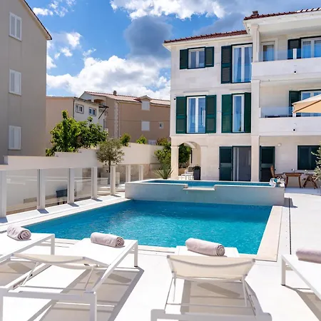 Levante Apartments, Quiet Location And Close To Beach, Only 300 M From Sea Apartmán Sumartin