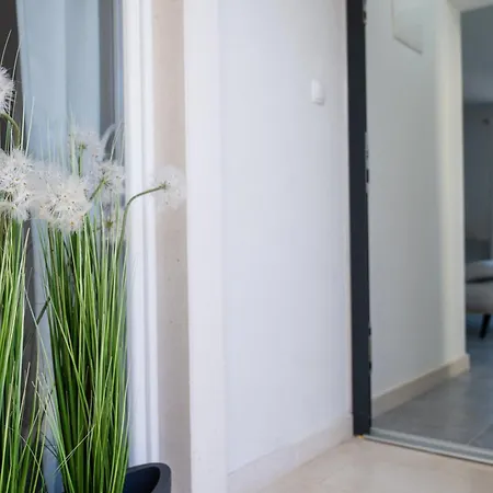 Apartmán Levante Apartments, Quiet Location And Close To Beach, Only 300 M From Sea