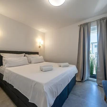 Levante Apartments, Quiet Location And Close To Beach, Only 300 M From Sea Sumartin