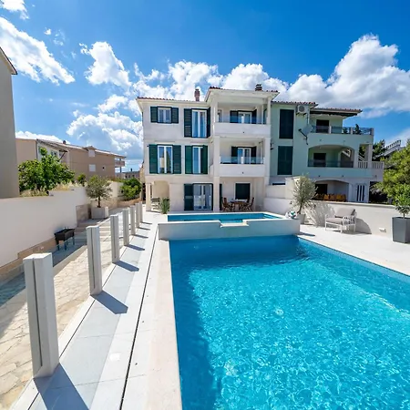 Levante Apartments, Quiet Location And Close To Beach, Only 300 M From Sea Apartment *
