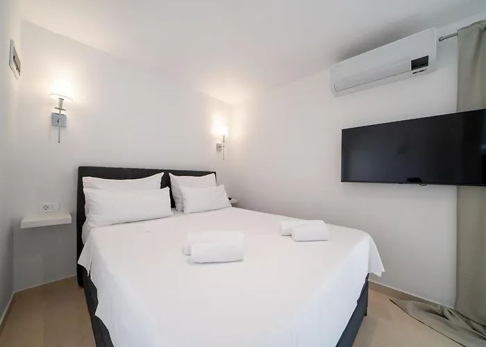 Levante Apartments, Quiet Location And Close To Beach, Only 300 M From Sea