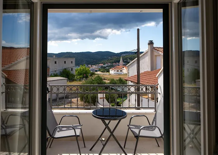 Apartment Levante Apartments, Quiet Location And Close To Beach, Only 300 M From Sea Sumartin
