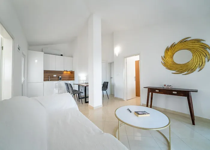 Levante Apartments, Quiet Location And Close To Beach, Only 300 M From Sea Apartment