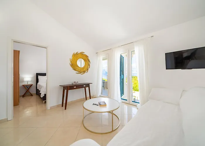 Apartment Levante Apartments, Quiet Location And Close To Beach, Only 300 M From Sea Sumartin